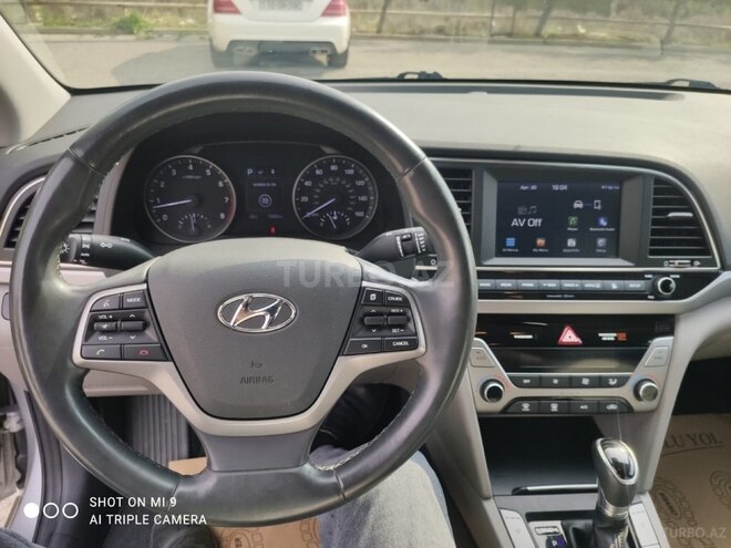 Hyundai Elantra 2017, 140,000 km - 2.0 l - Şirvan