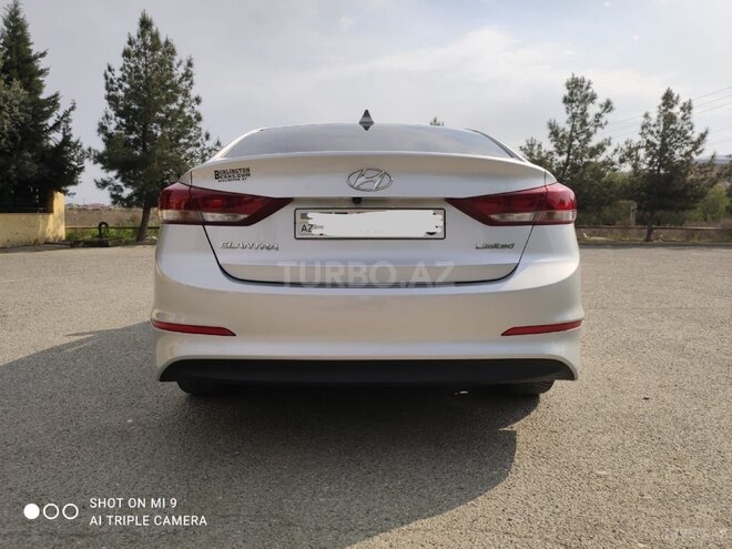 Hyundai Elantra 2017, 140,000 km - 2.0 l - Şirvan