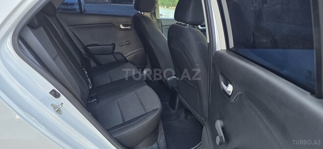 Kia Rio 2018, 85,642 km - 1.6 l - Bakı
