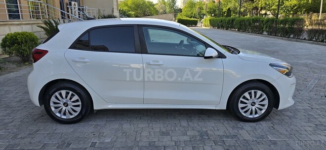Kia Rio 2018, 85,642 km - 1.6 l - Bakı