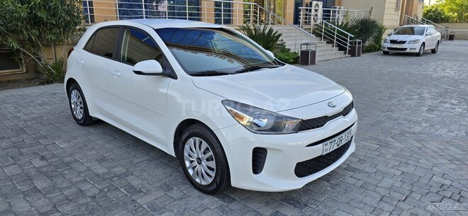 Kia Rio 2018, 85,642 km - 1.6 l - Bakı