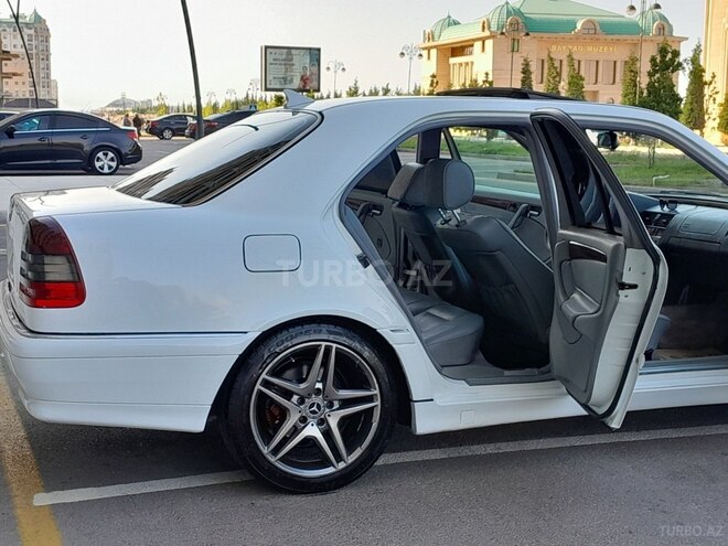 Mercedes C 230 1999, 248,000 km - 2.3 l - Sumqayıt