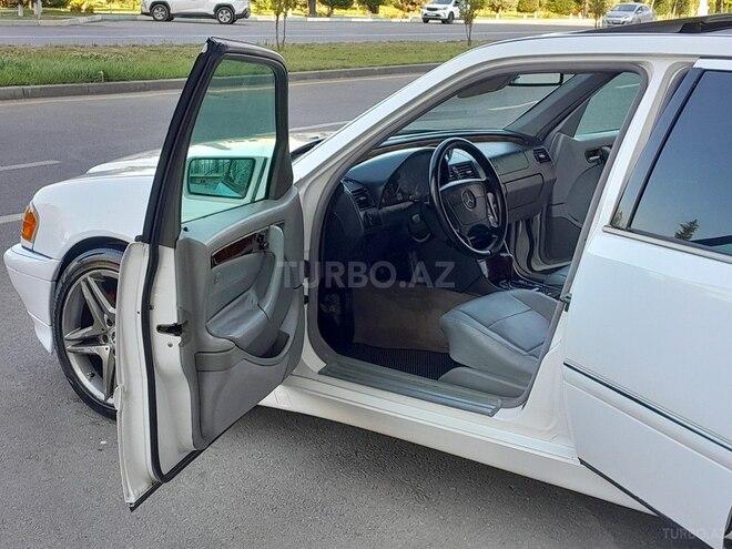 Mercedes C 230 1999, 248,000 km - 2.3 l - Sumqayıt