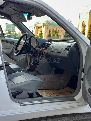 Mercedes C 230 1999, 248,000 km - 2.3 l - Sumqayıt