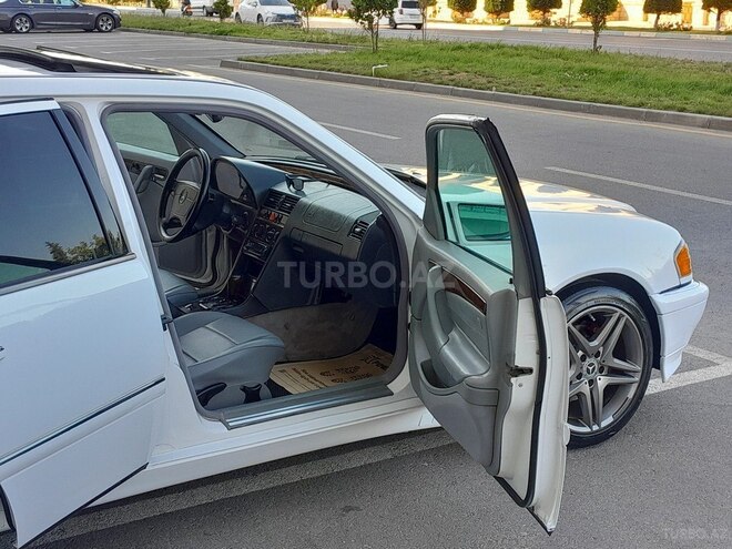 Mercedes C 230 1999, 248,000 km - 2.3 l - Sumqayıt