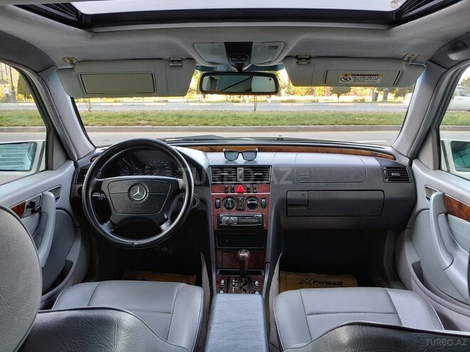 Mercedes C 230 1999, 248,000 km - 2.3 l - Sumqayıt