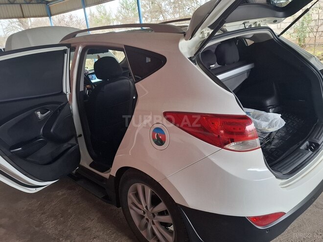 Hyundai ix35 2011, 230 km - 2.4 l - Saatlı