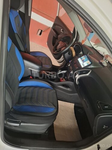Hyundai ix35 2011, 230 km - 2.4 l - Saatlı