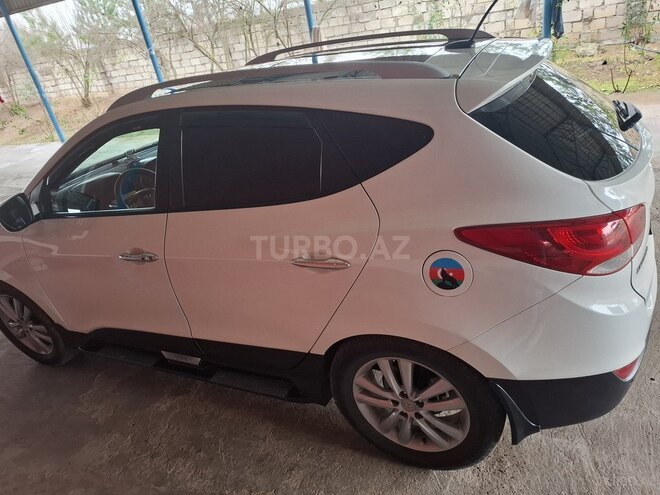 Hyundai ix35 2011, 230 km - 2.4 l - Saatlı