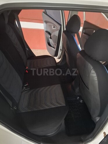Hyundai ix35 2011, 230 km - 2.4 l - Saatlı