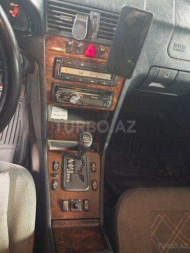 Mercedes C 200 1998, 230,000 km - 2.0 l - Bakı