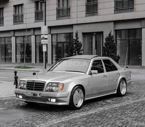 Mercedes E 280 1994, 337,600 km - 2.8 l - Bakı
