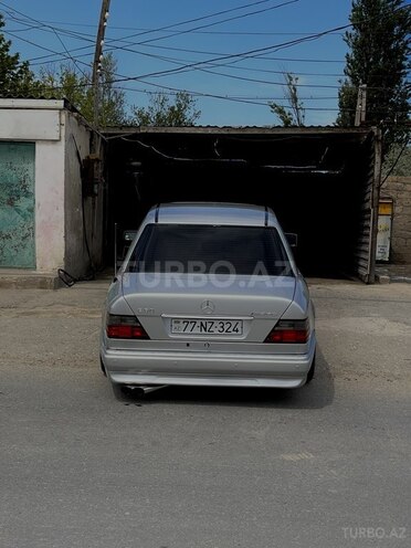 Mercedes E 280 1994, 337,600 km - 2.8 l - Bakı