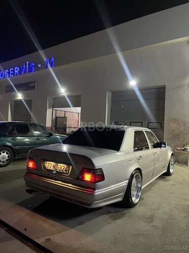 Mercedes E 280 1994, 337,600 km - 2.8 l - Bakı