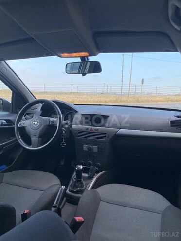 Opel Astra 2006, 282,800 km - 1.3 l - Bakı