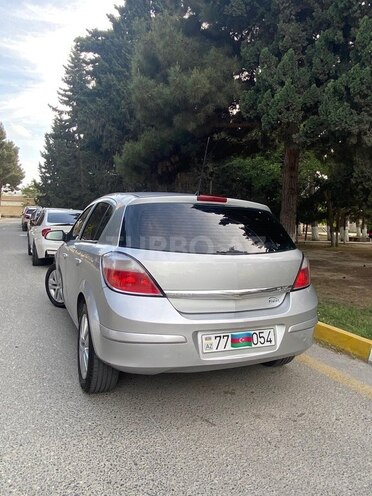 Opel Astra 2006, 282,800 km - 1.3 l - Bakı