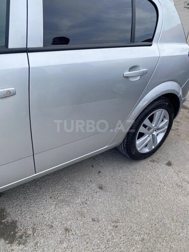 Opel Astra 2006, 282,800 km - 1.3 l - Bakı