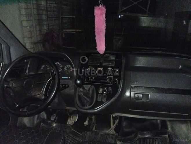 Mercedes Vito 1998, 534,925 km - 2.3 l - Xaçmaz