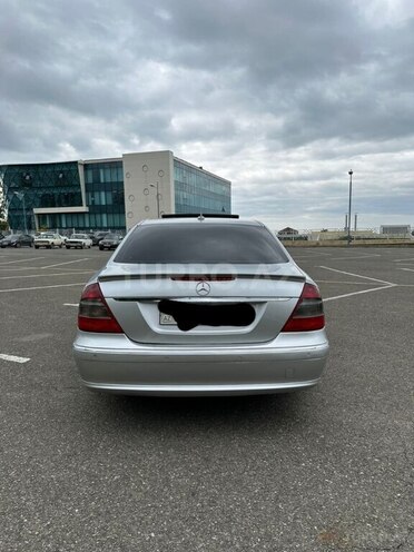 Mercedes E 220 d 2006, 327,000 km - 2.2 l - Göyçay