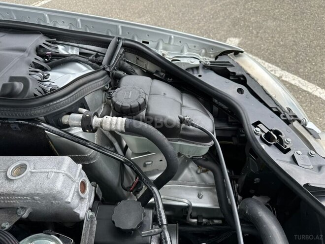 Mercedes E 220 d 2006, 327,000 km - 2.2 l - Göyçay