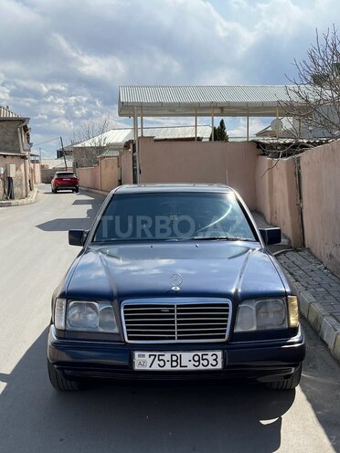 Mercedes E 220 1994, 565,997 km - 2.2 l - Naxçıvan