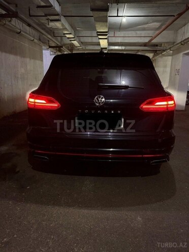 Volkswagen Touareg 2019, 82,000 km - 3.0 l - Bakı