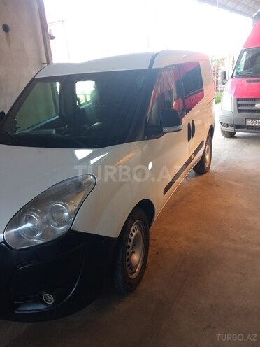 Fiat Doblo 2011, 175,000 km - 1.4 л - Quba