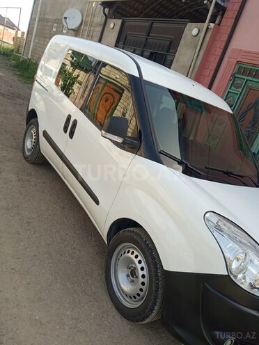 Fiat Doblo 2011, 175,000 km - 1.4 л - Quba