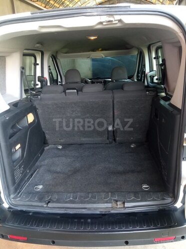 Fiat Doblo 2011, 175,000 km - 1.4 л - Quba