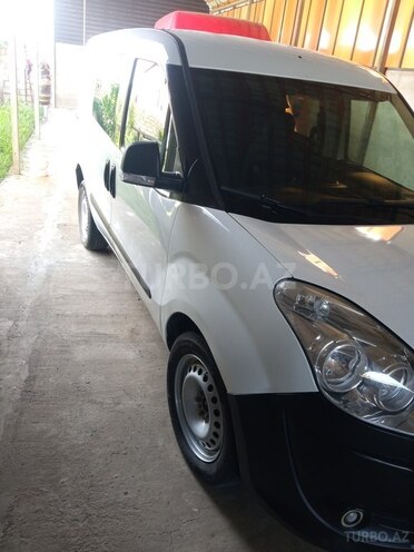 Fiat Doblo 2011, 175,000 km - 1.4 л - Quba