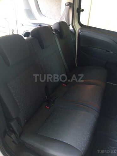 Fiat Doblo 2011, 175,000 km - 1.4 л - Quba