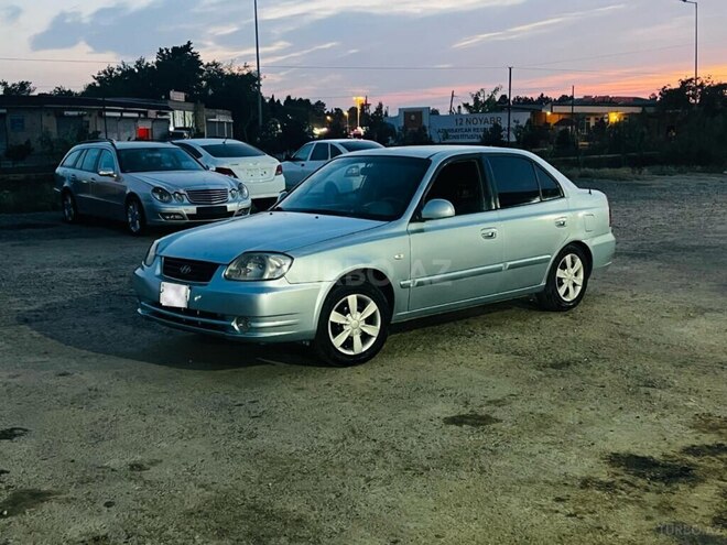Hyundai Accent 2005, 427,000 km - 1.5 l - Salyan