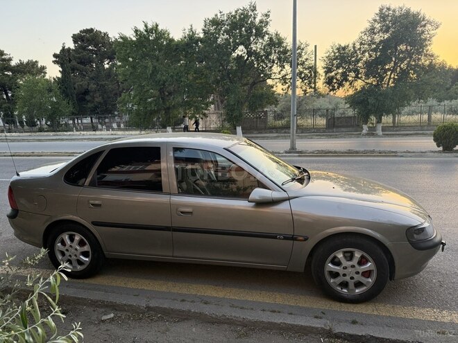 Opel Vectra 1996, 420,000 km - 2.0 l - Sumqayıt