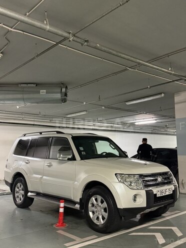 Mitsubishi Pajero 2007, 324,000 km - 3.5 l - Bakı