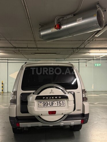 Mitsubishi Pajero 2007, 324,000 km - 3.5 l - Bakı