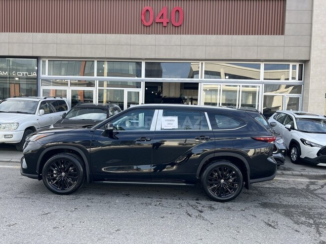 Toyota Highlander-3