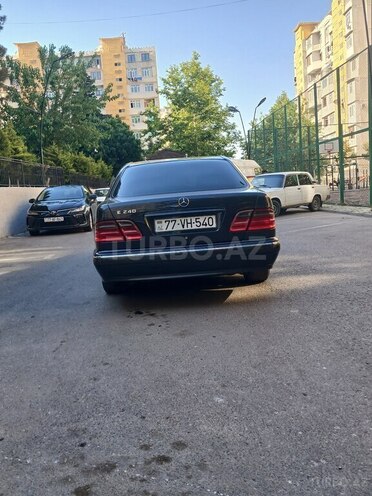 Mercedes E 240 2000, 292,000 km - 2.4 l - Bakı