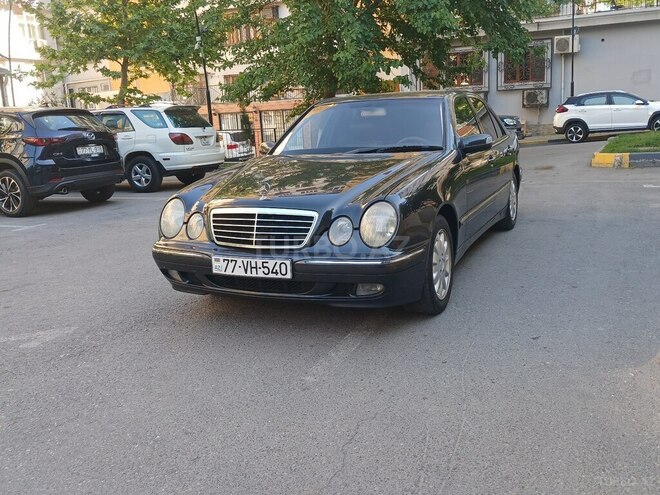 Mercedes E 240 2000, 292,000 km - 2.4 l - Bakı