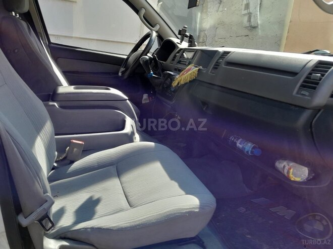 Toyota HiAce 2013, 110,000 km - 2.7 l - Bakı