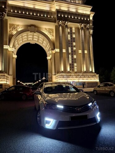 Toyota Corolla 2013, 236,000 km - 1.6 l - Gəncə