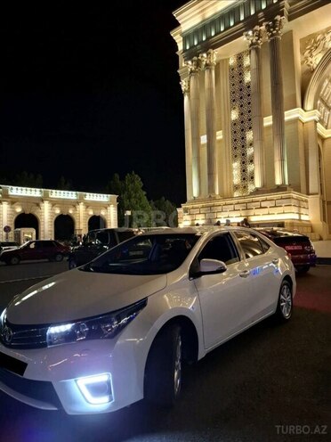 Toyota Corolla 2013, 236,000 km - 1.6 l - Gəncə