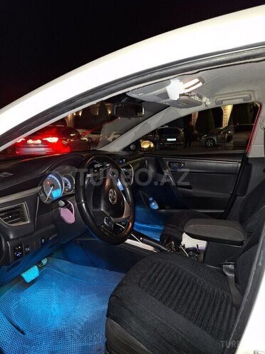 Toyota Corolla 2013, 236,000 km - 1.6 l - Gəncə