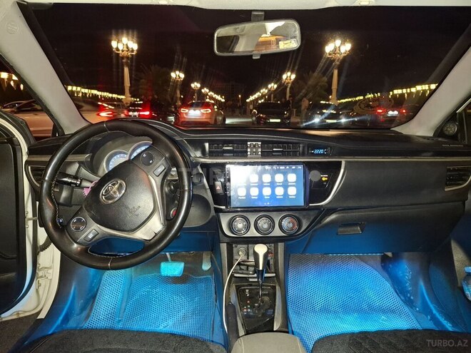 Toyota Corolla 2013, 236,000 km - 1.6 l - Gəncə