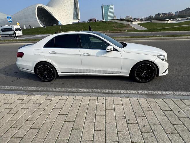 Mercedes E 250 4MATIC 2015, 207,000 km - 2.1 л - Bakı