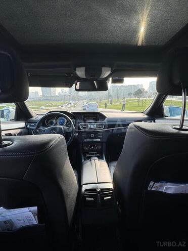 Mercedes E 250 4MATIC 2015, 207,000 km - 2.1 л - Bakı