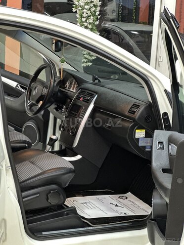 Mercedes B 170 2009, 89,000 km - 1.7 l - Sumqayıt