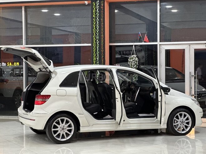 Mercedes B 170 2009, 89,000 km - 1.7 l - Sumqayıt