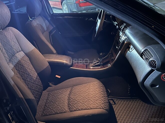 Mercedes C 200-7