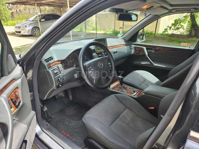 Mercedes E 220 1999, 425,000 km - 2.2 l - Bakı