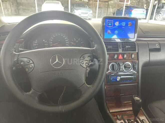 Mercedes E 220 1999, 425,000 km - 2.2 l - Bakı